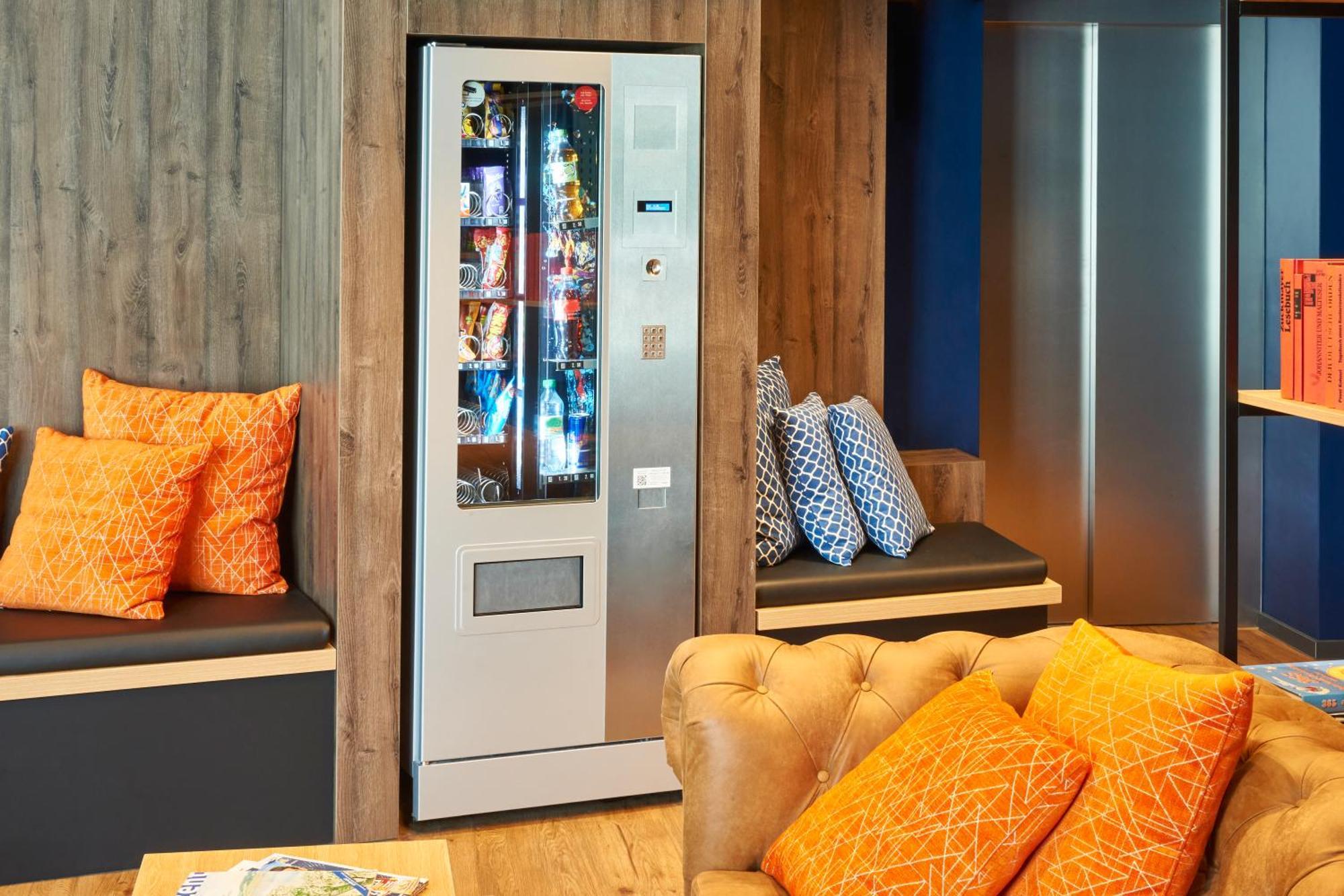 Ibis Budget Зинген Екстериор снимка