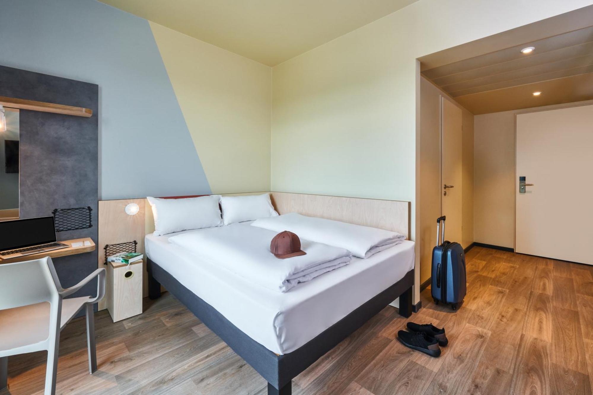 Ibis Budget Зинген Екстериор снимка