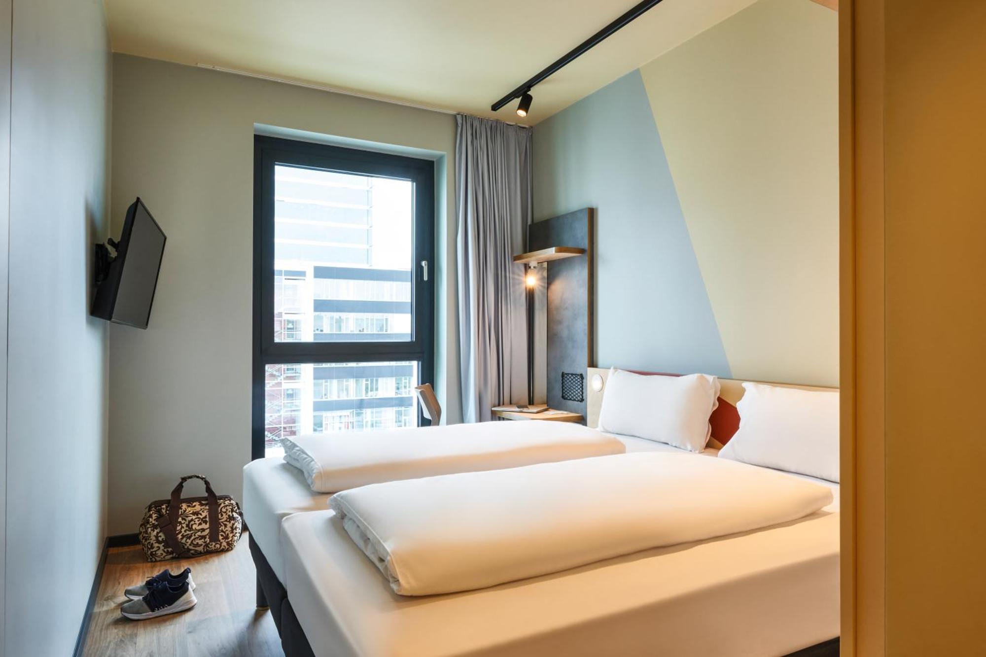 Ibis Budget Зинген Екстериор снимка